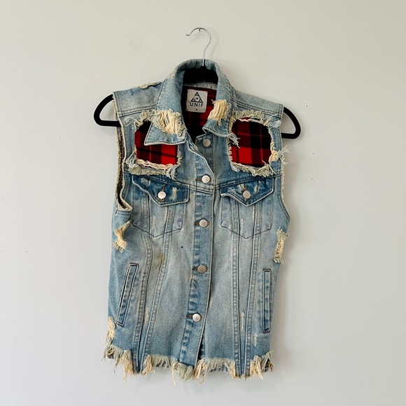 Unif Urban Outfitters Pieced Buffalo Plaid Denim Cutoff Vest Size M - Picture 4 of 6